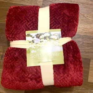 Soft Shimmer Textured blanket